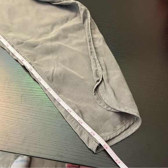 Lands’ End Mid Rise Straight Leg Green Pants Women’s 4 - Picture 12 of 12